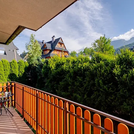 Lux Giewont View Droga Do Walczakow 30 By Rentilopl Zakopane